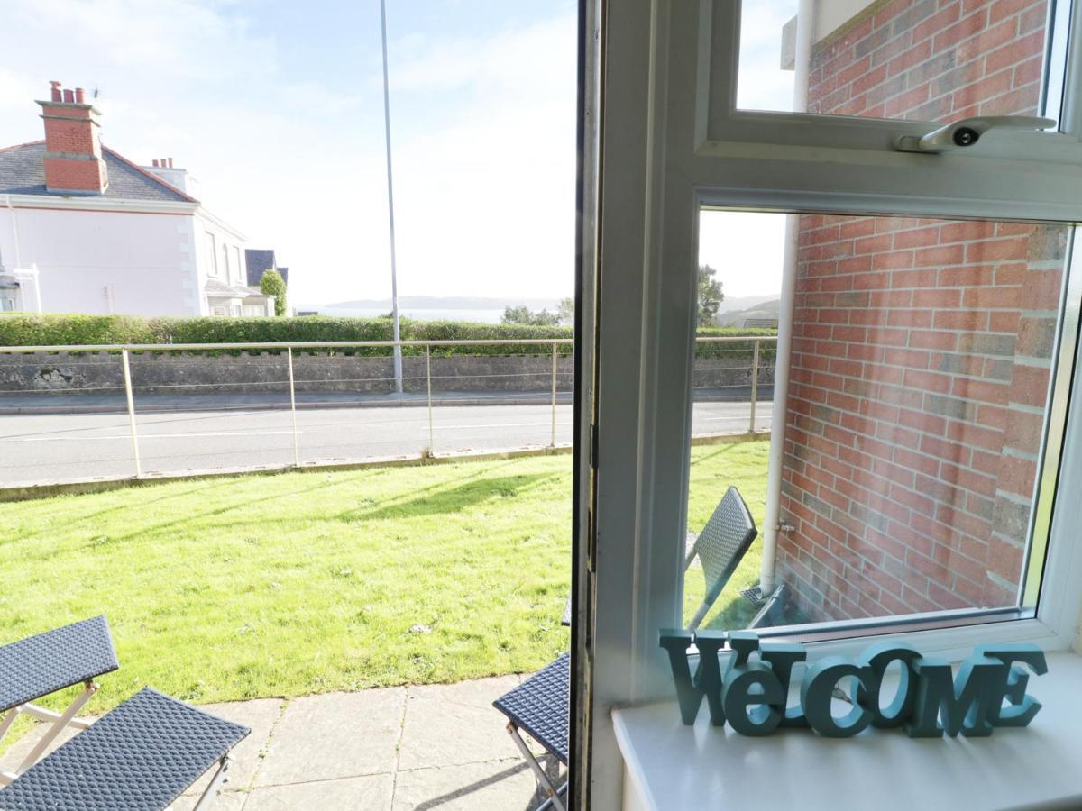 Bay View Villa Benllech Luaran gambar