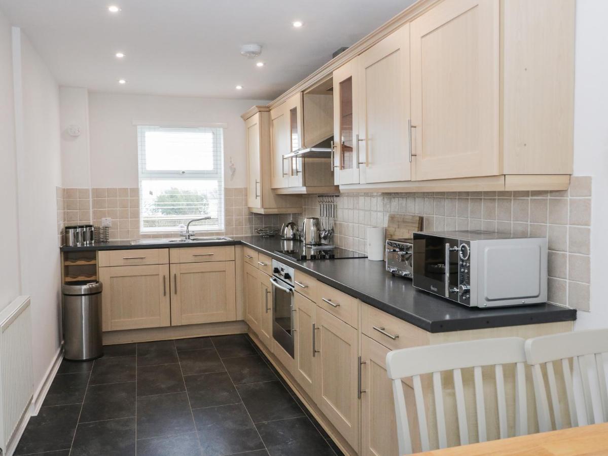 Bay View Villa Benllech Luaran gambar