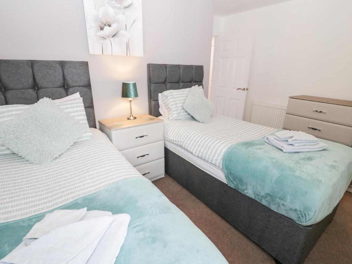 Bay View Villa Benllech Luaran gambar