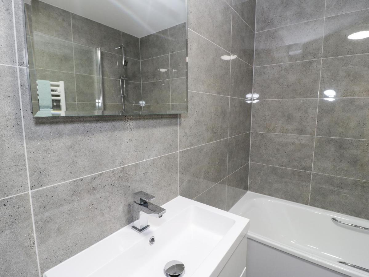 Bay View Villa Benllech Luaran gambar